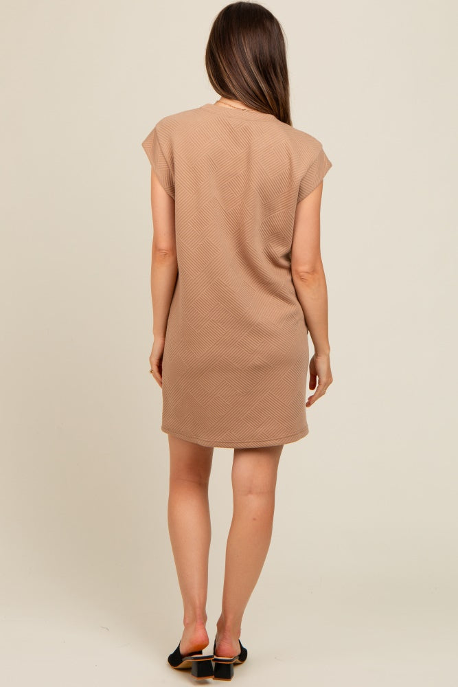 Mocha Front Pocket Line Textured Short Sleeve Maternity Dress