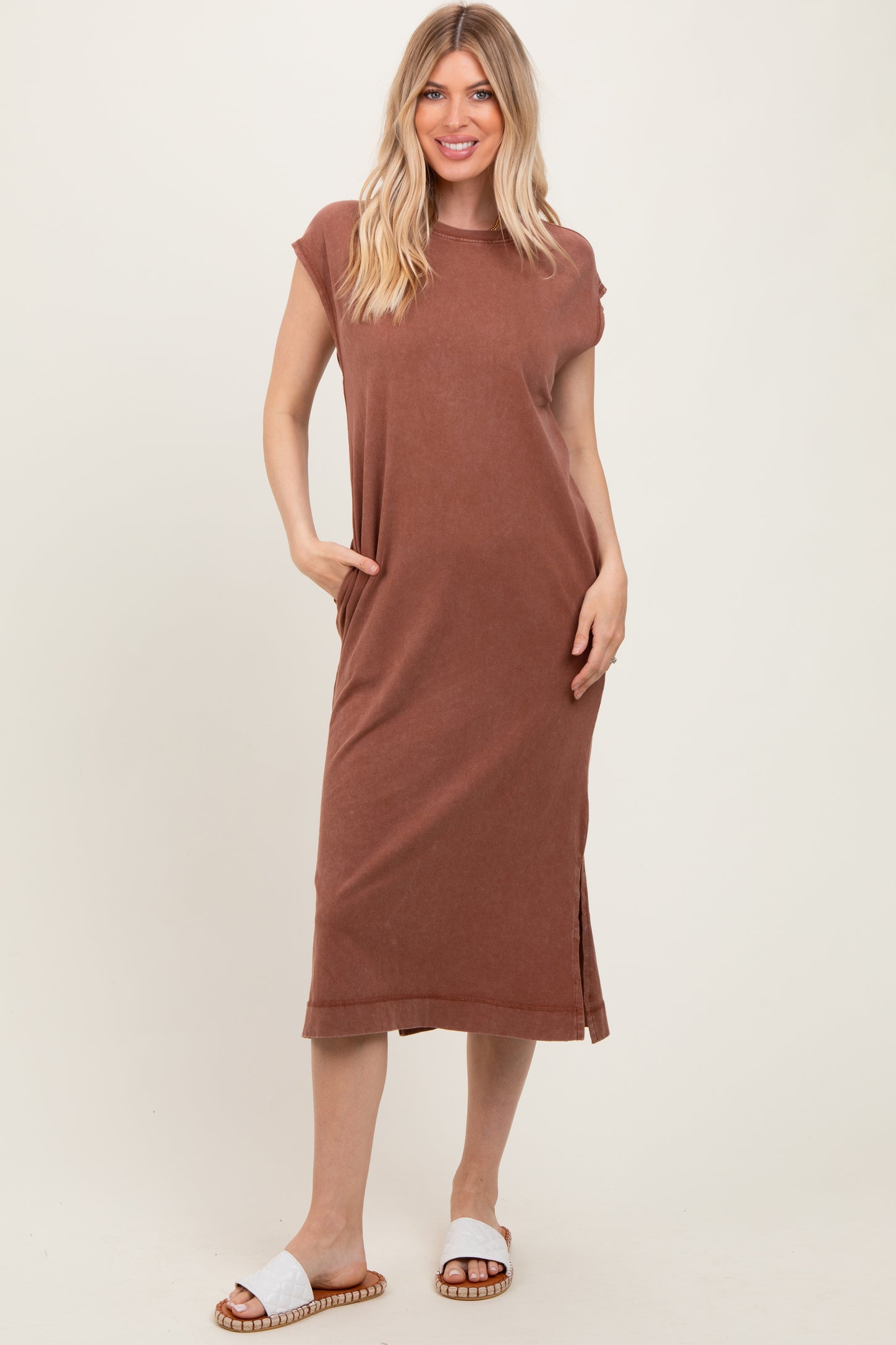 Camel Casual Sleeveless Pocketed Maternity Midi Dress