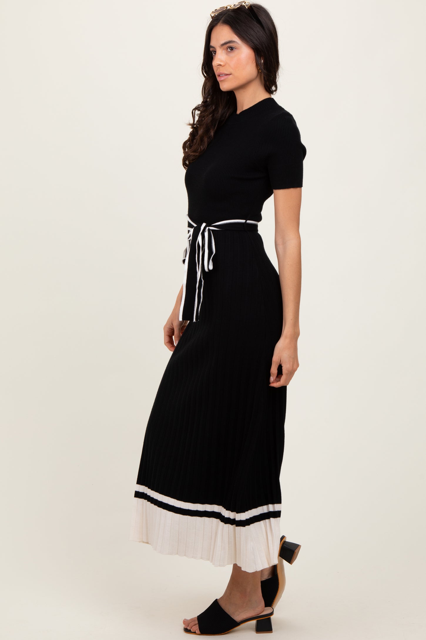 Black Ribbed Knit Pleated Midi Dress