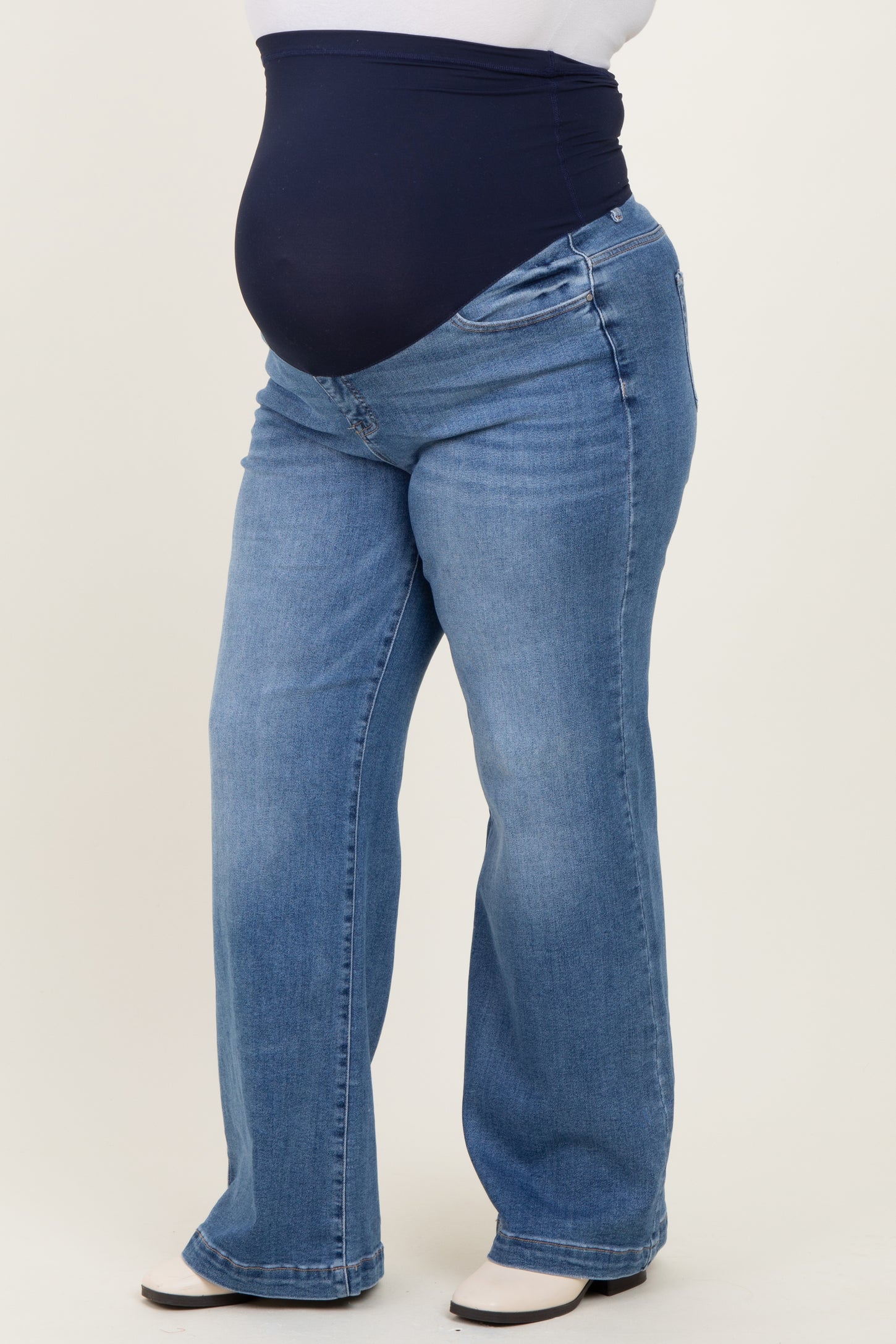 Light Blue Vintage Wash Wide Leg Maternity Plus Jeans