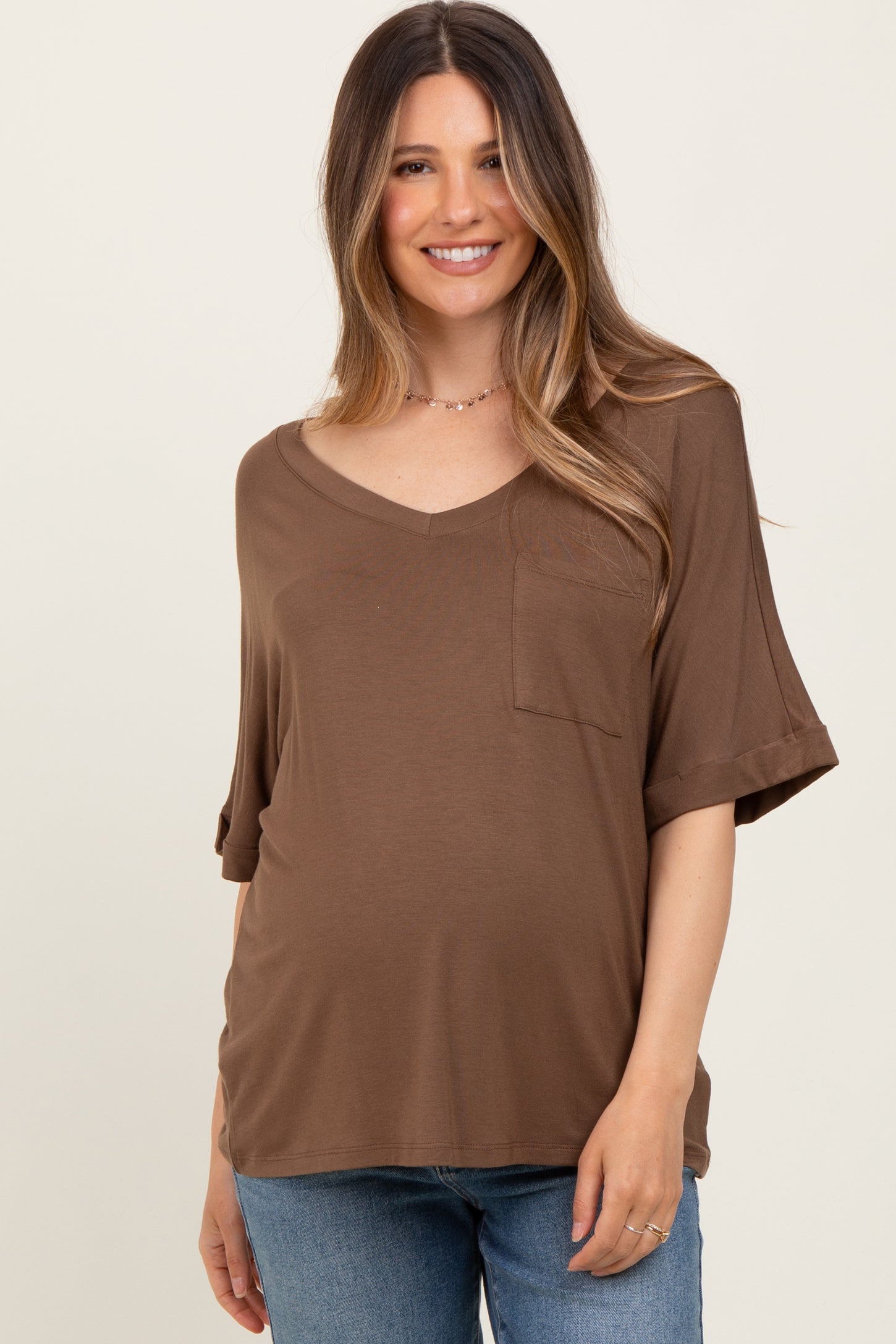 Mocha Oversized V-Neck Front Pocket Maternity T-Shirt