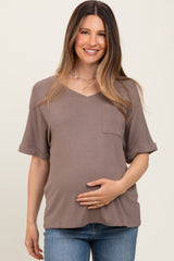 Taupe Oversized V-Neck Front Pocket Maternity T-Shirt