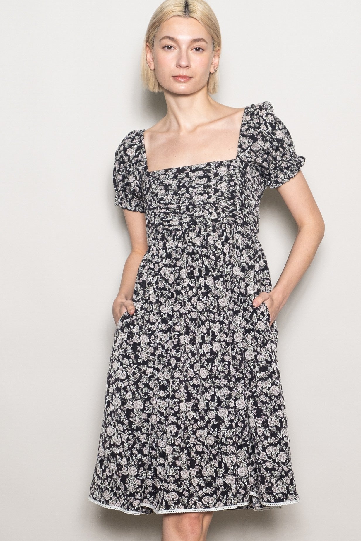 Black Floral Pleated Bodice Puff Sleeve Maternity Dress