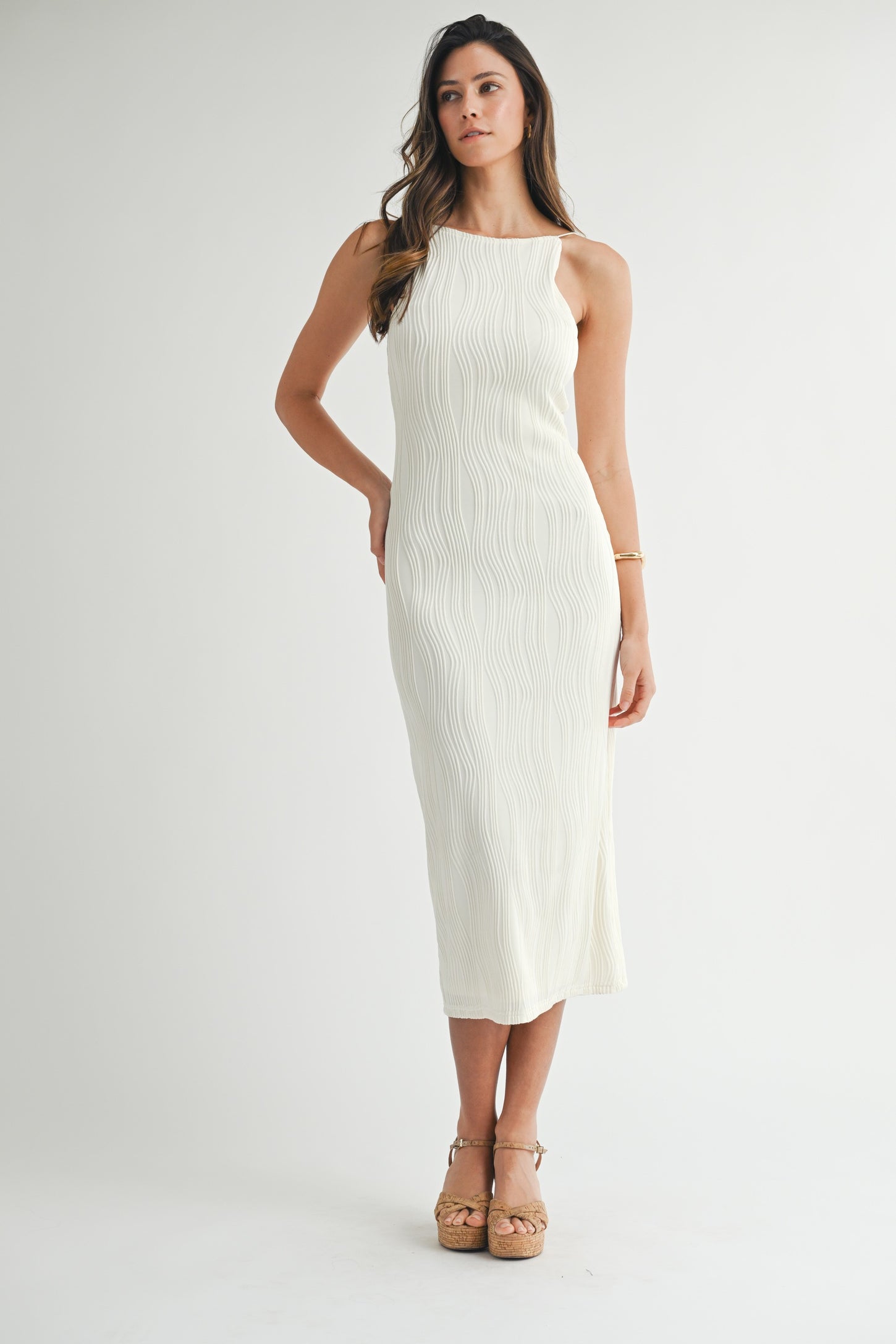 Ivory Textured Sleeveless Fitted Midi Dress