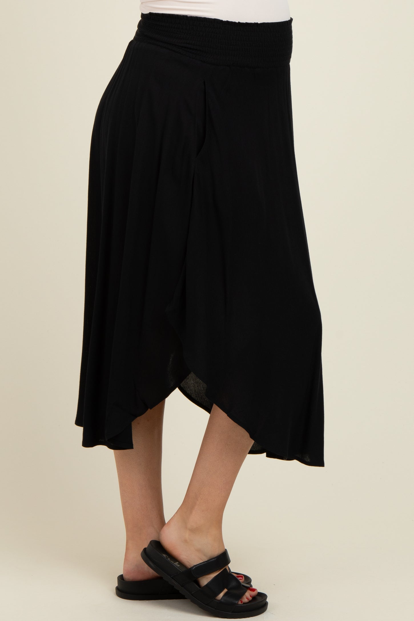 Black Smocked Waist Rounded Hem Maternity Skirt