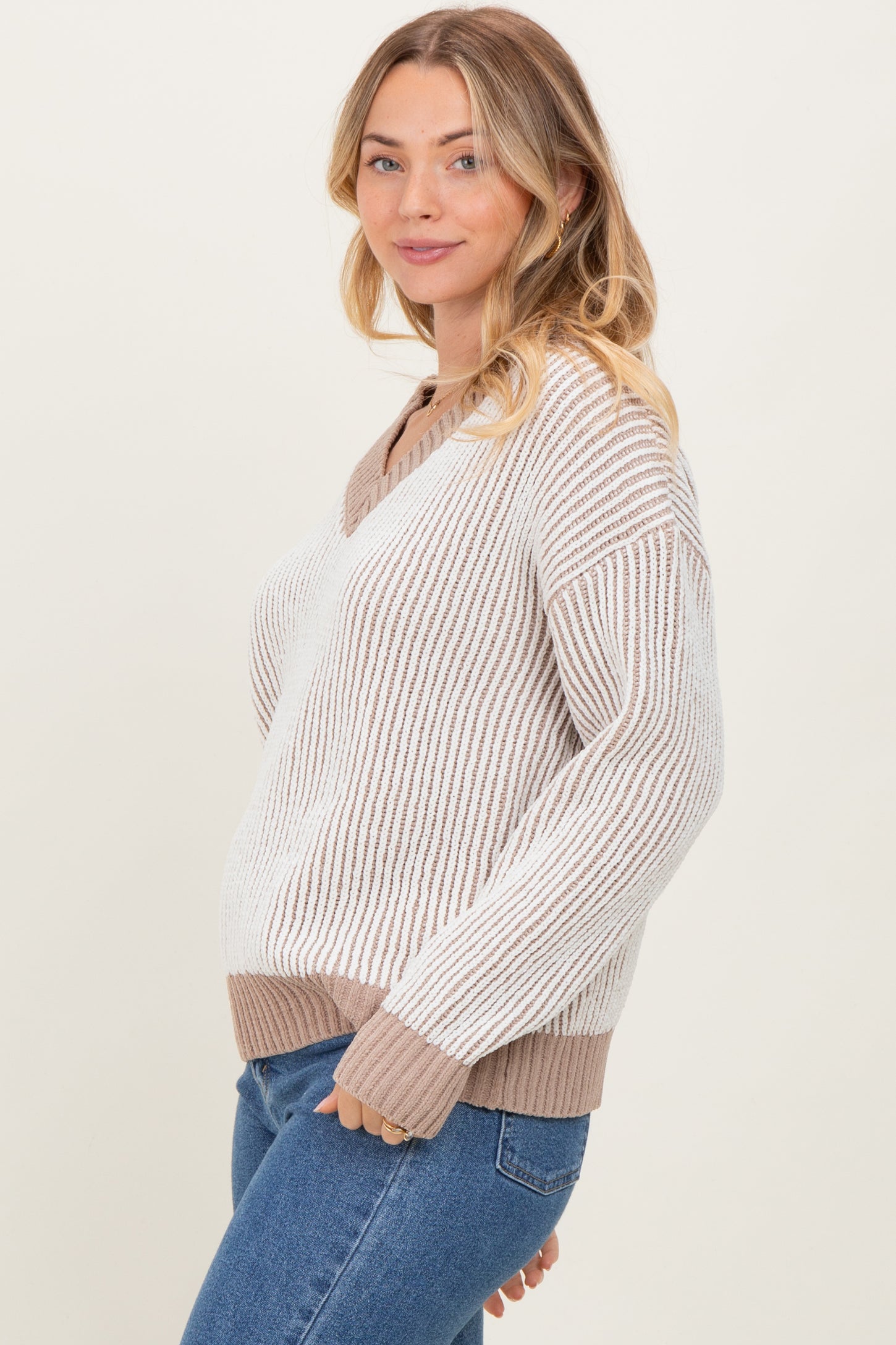 Mocha Two Tone Ribbed V-Neck Chenille Maternity Sweater