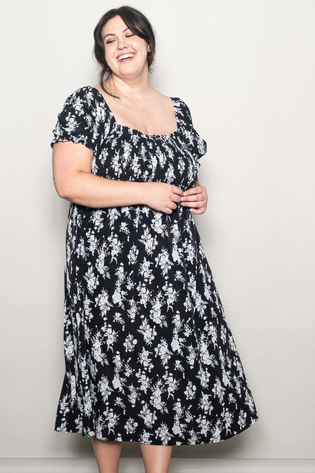 Black Floral Smocked Sweetheart Neckline Plus Midi Dress