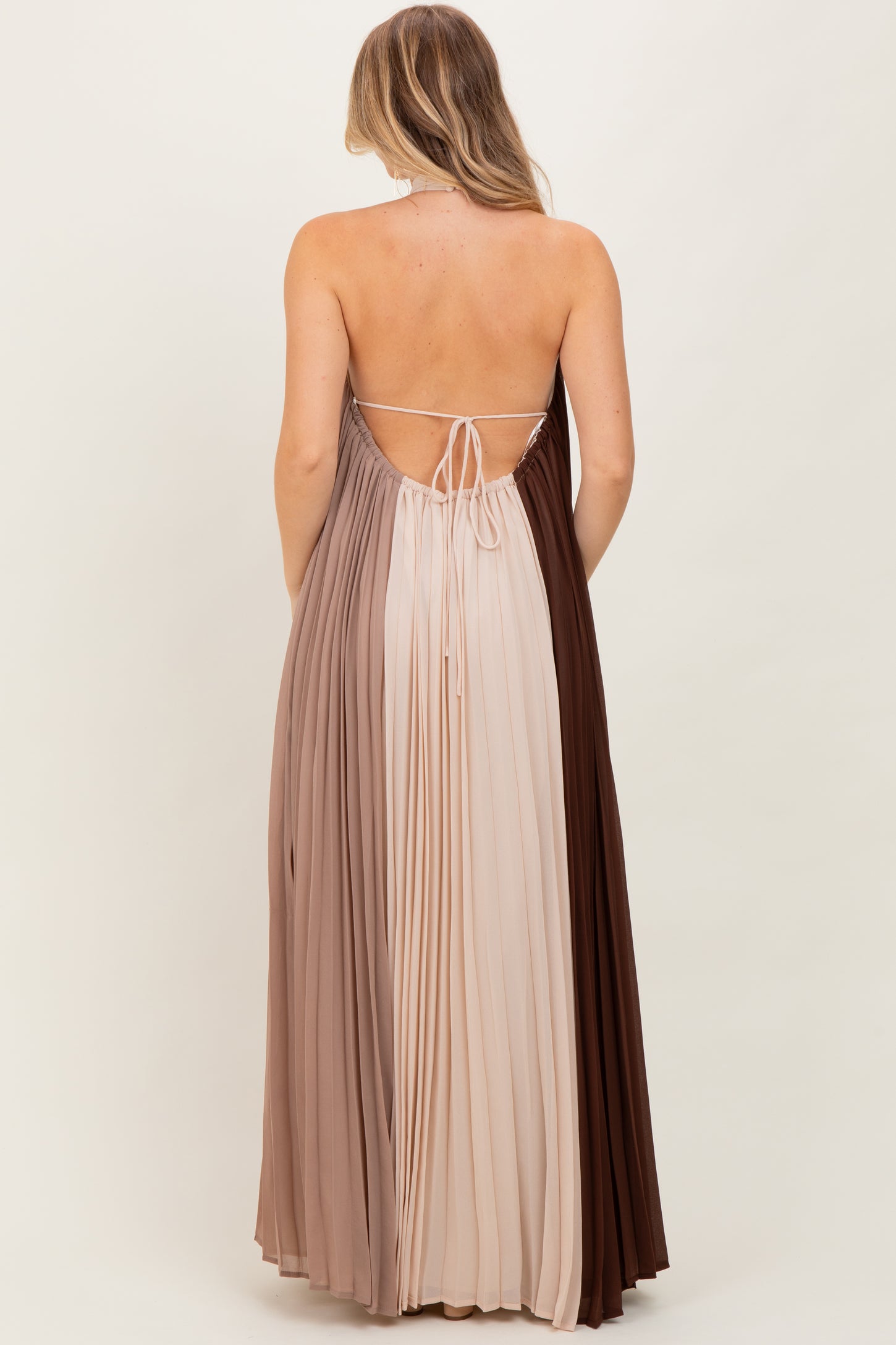 Brown Colorblock Pleated Halter Neck Maxi Dress