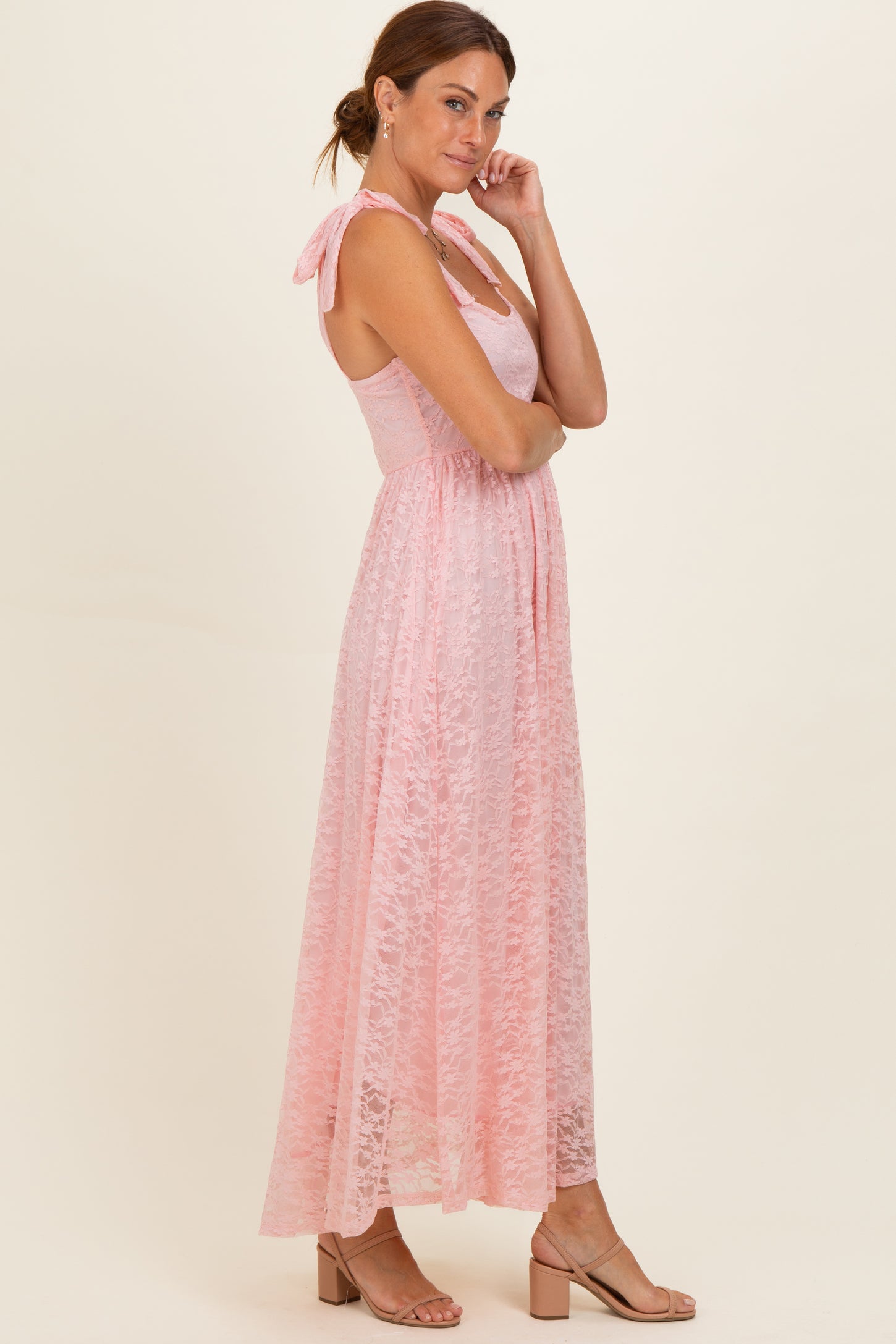 Light Pink Sleeveless Lace Maxi Dress