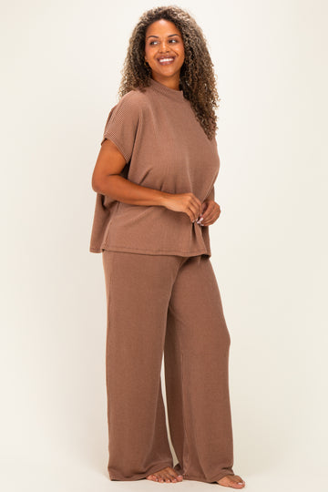 Brown Plus Raised Rib Short Sleeve Tee & Pants Set