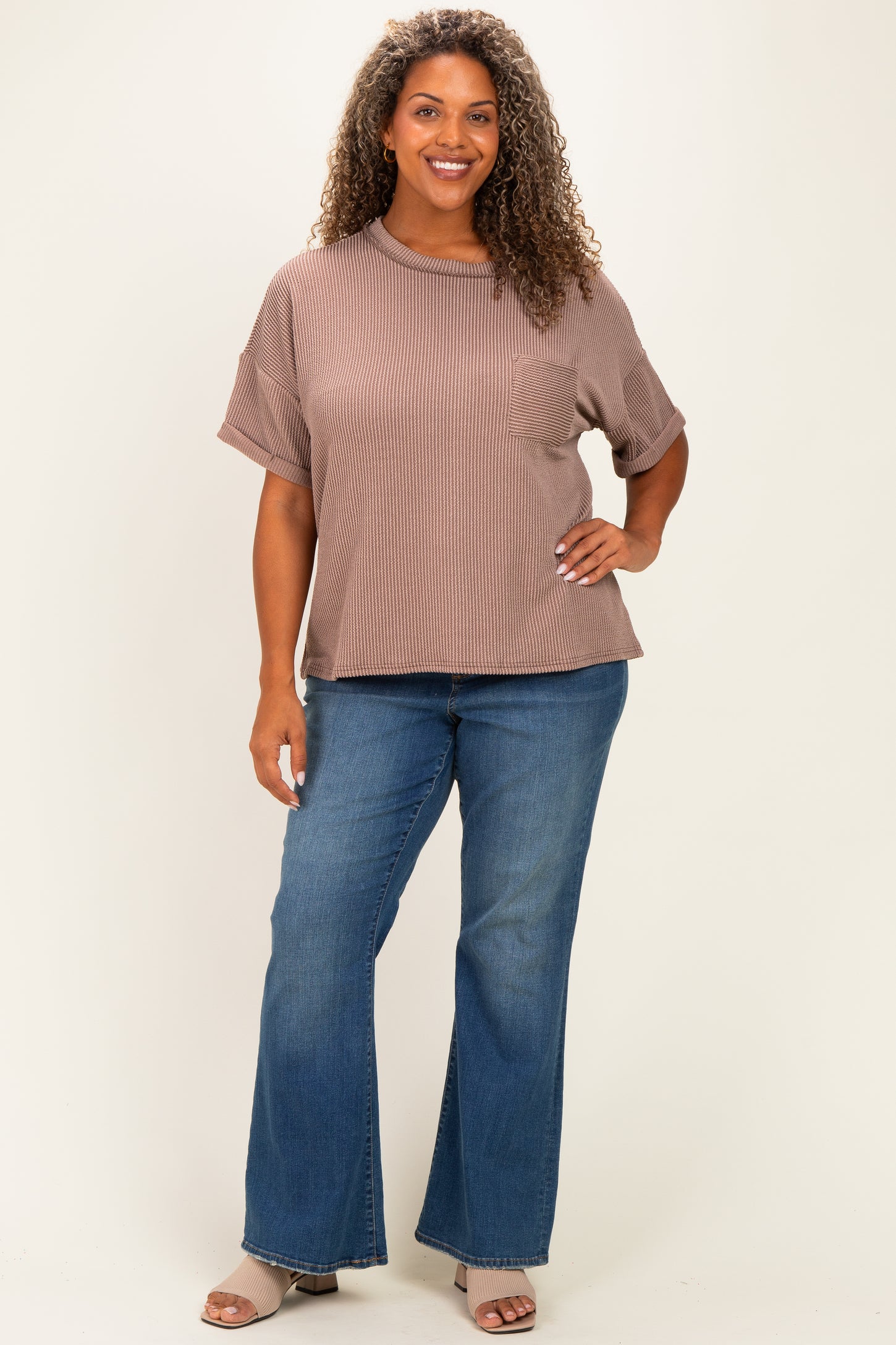 Mocha Plus Raised Rib Short Sleeve Front Pocket Top