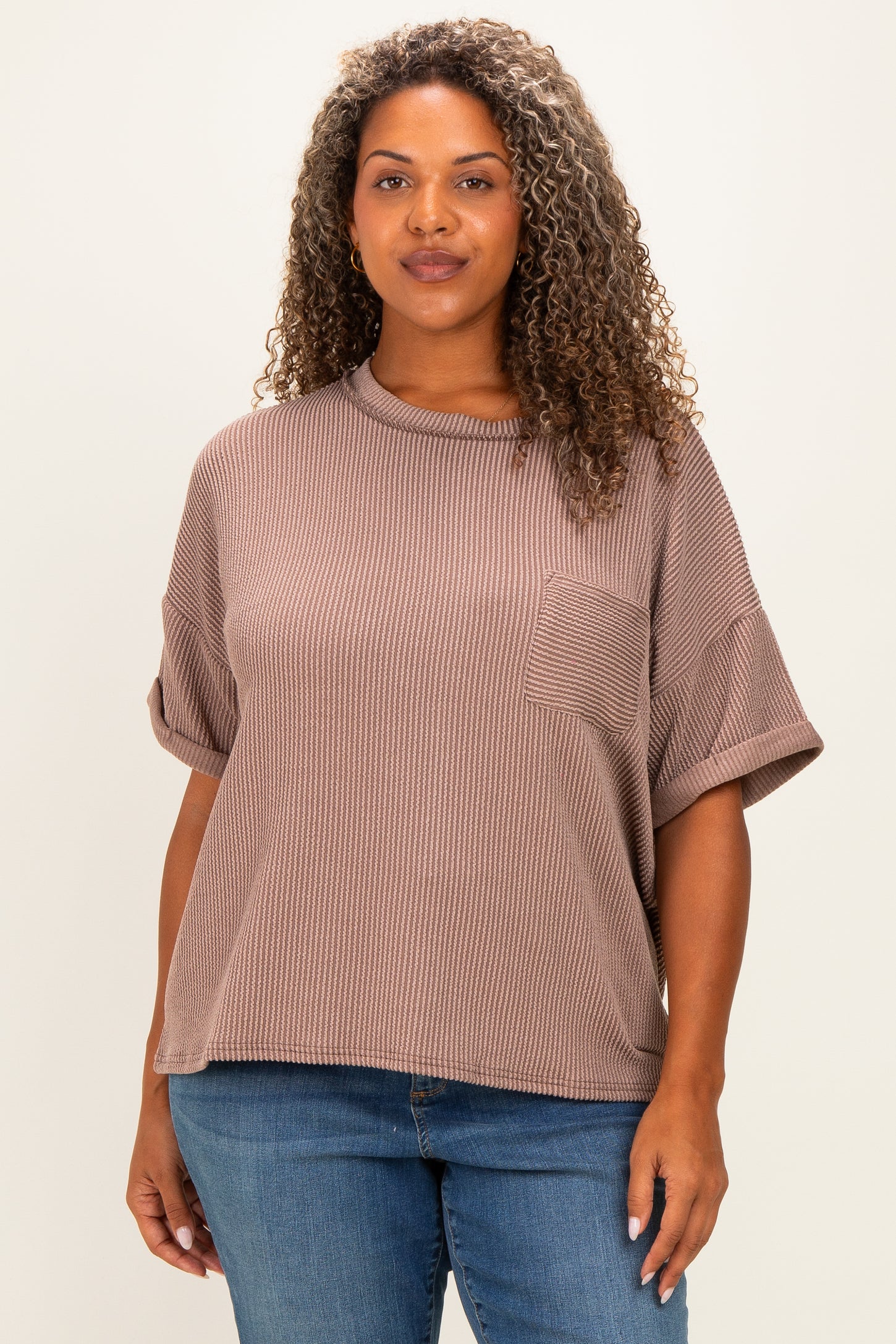 Mocha Plus Raised Rib Short Sleeve Front Pocket Top