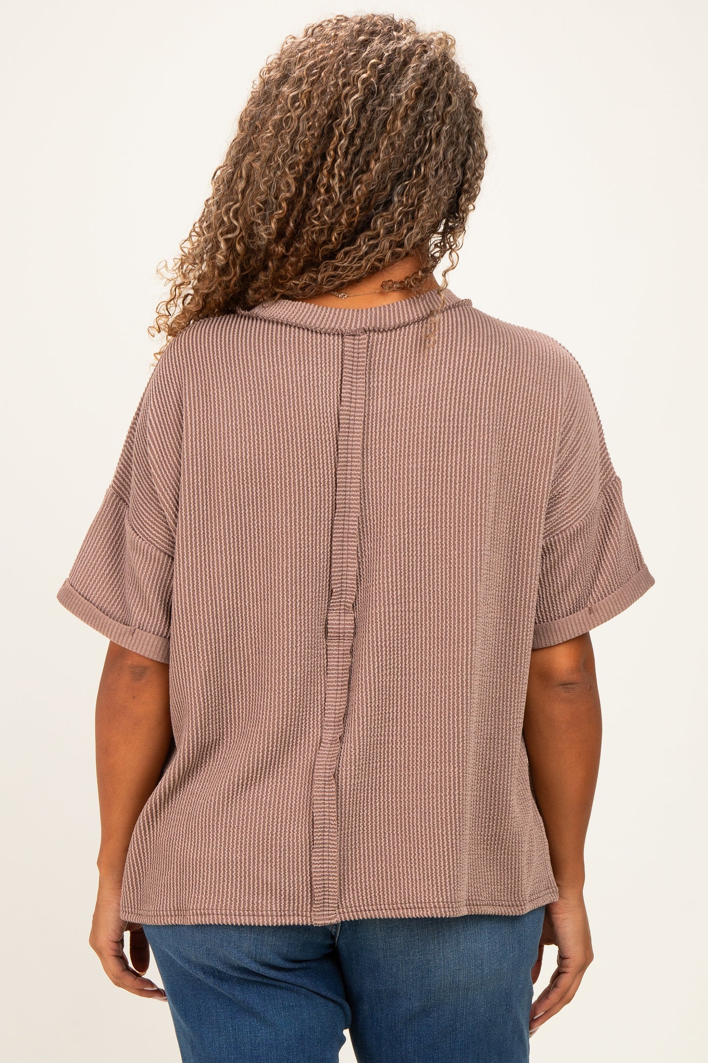 Mocha Plus Raised Rib Short Sleeve Front Pocket Top