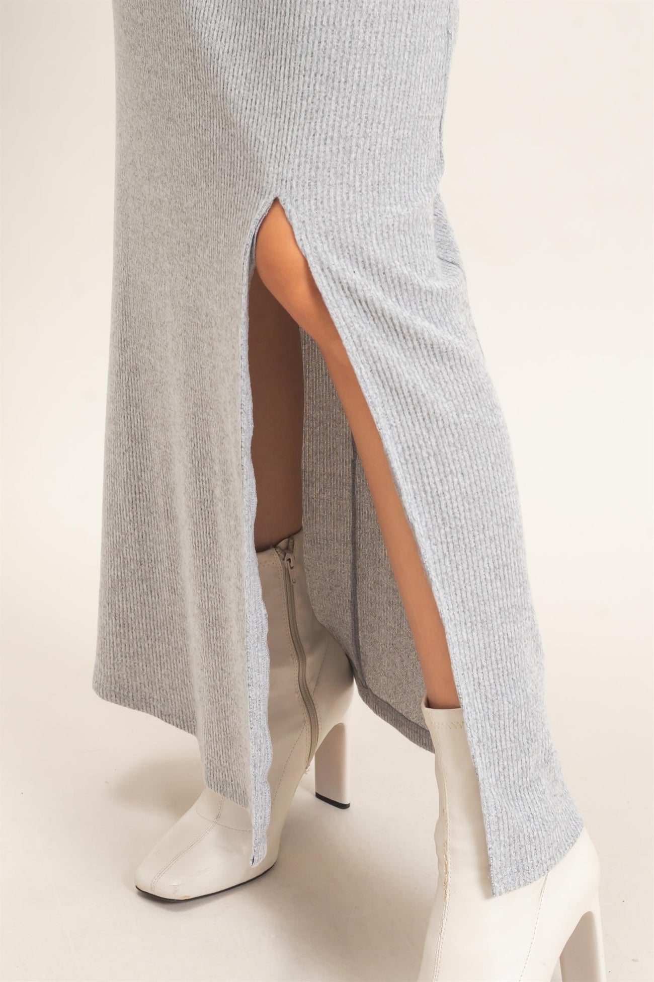 Grey Off-Shoulder Long Sleeve Maxi Dress