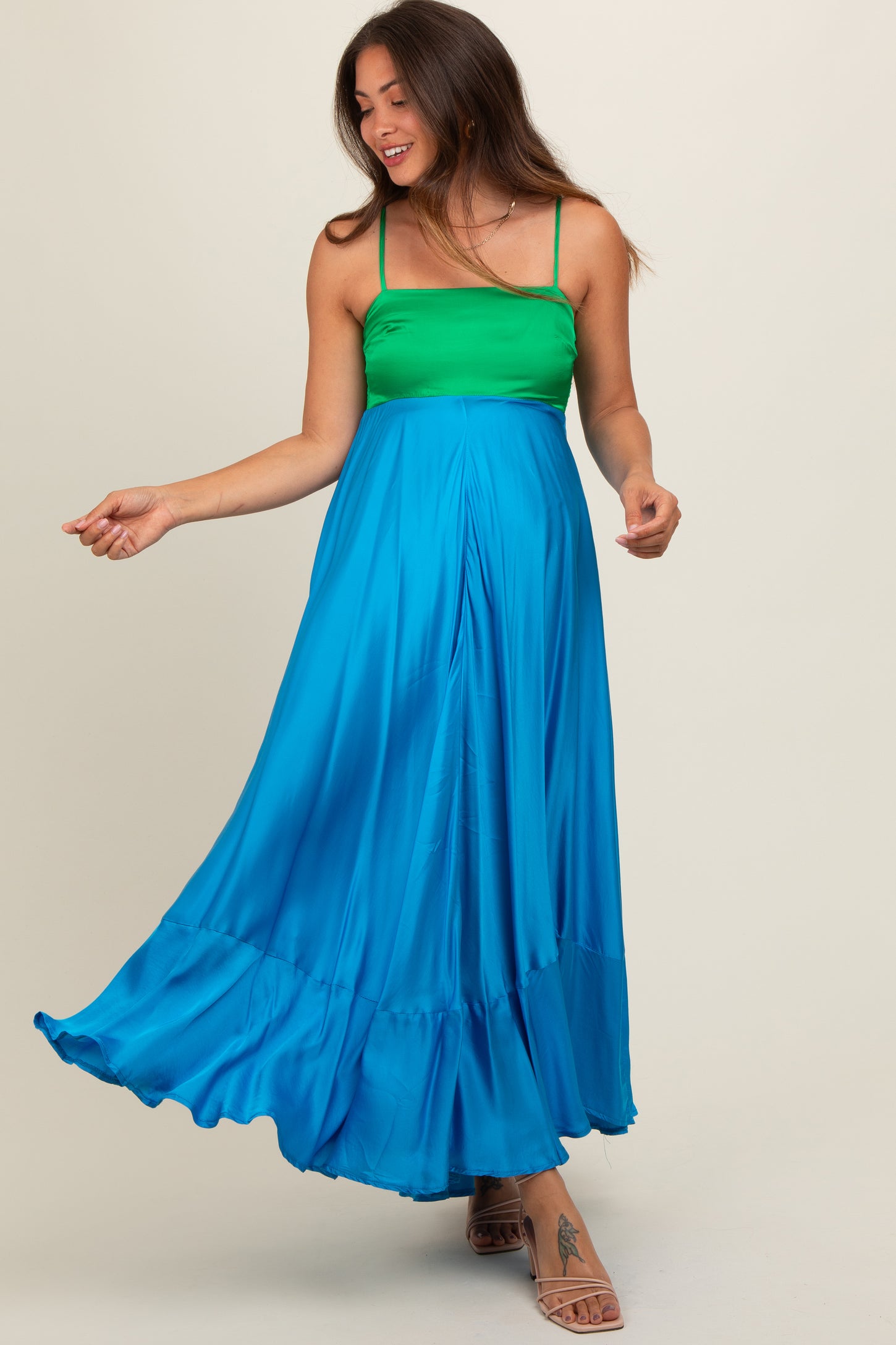 Green Colorblock Sleeveless Satin Maternity Dress